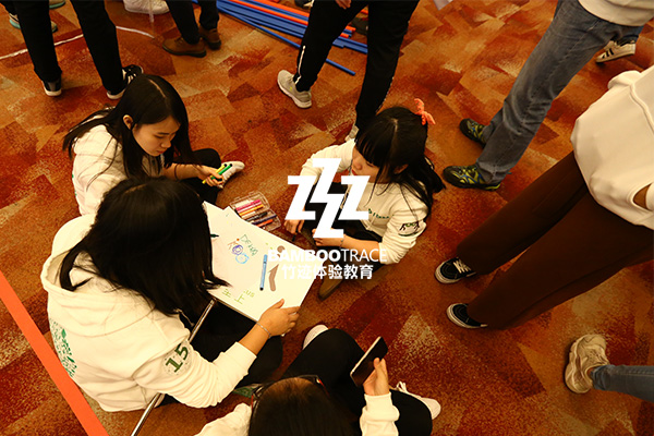 企業(yè)年會德凱德認(rèn)證活動(dòng)現(xiàn)場