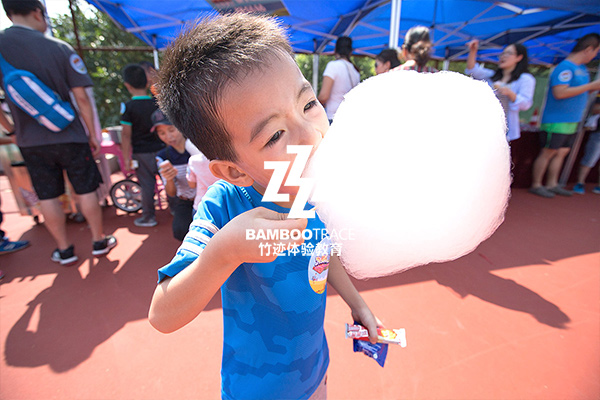 企業(yè)家庭日